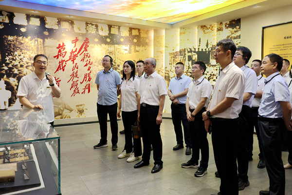 陕煤地质集团天地地质公司参观“西安事变纪念馆”.jpg